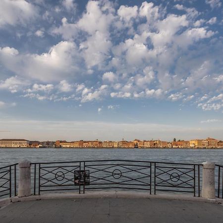 Accademia Apartments R&R Venedig Exteriör bild