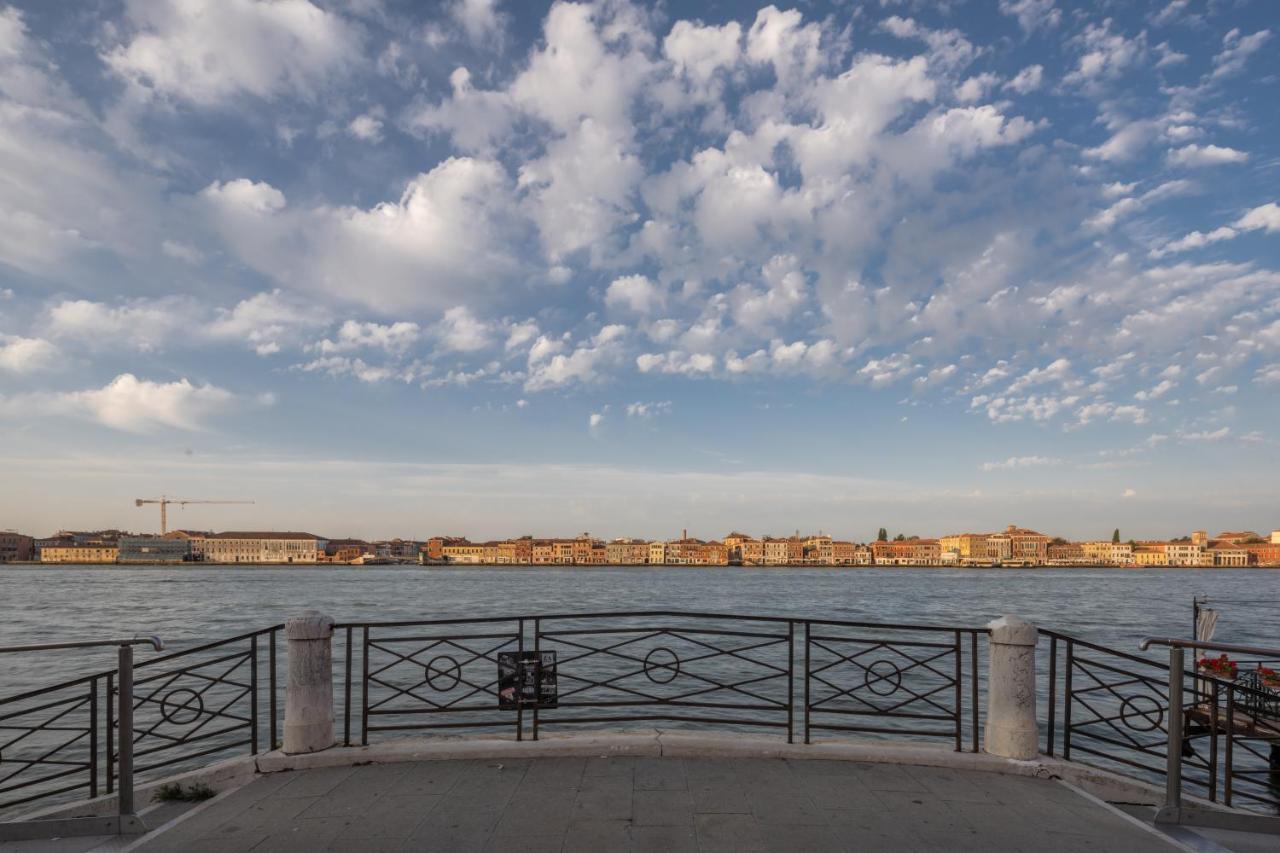 Accademia Apartments R&R Venedig Exteriör bild
